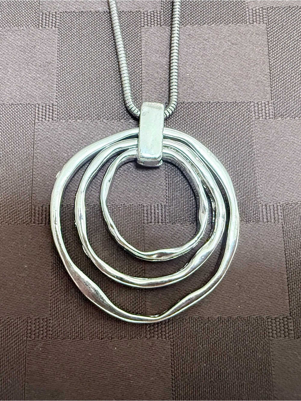 Heavy Modernist Silver
Snake Chain Concentric
Circle Pendant Necklace 16"